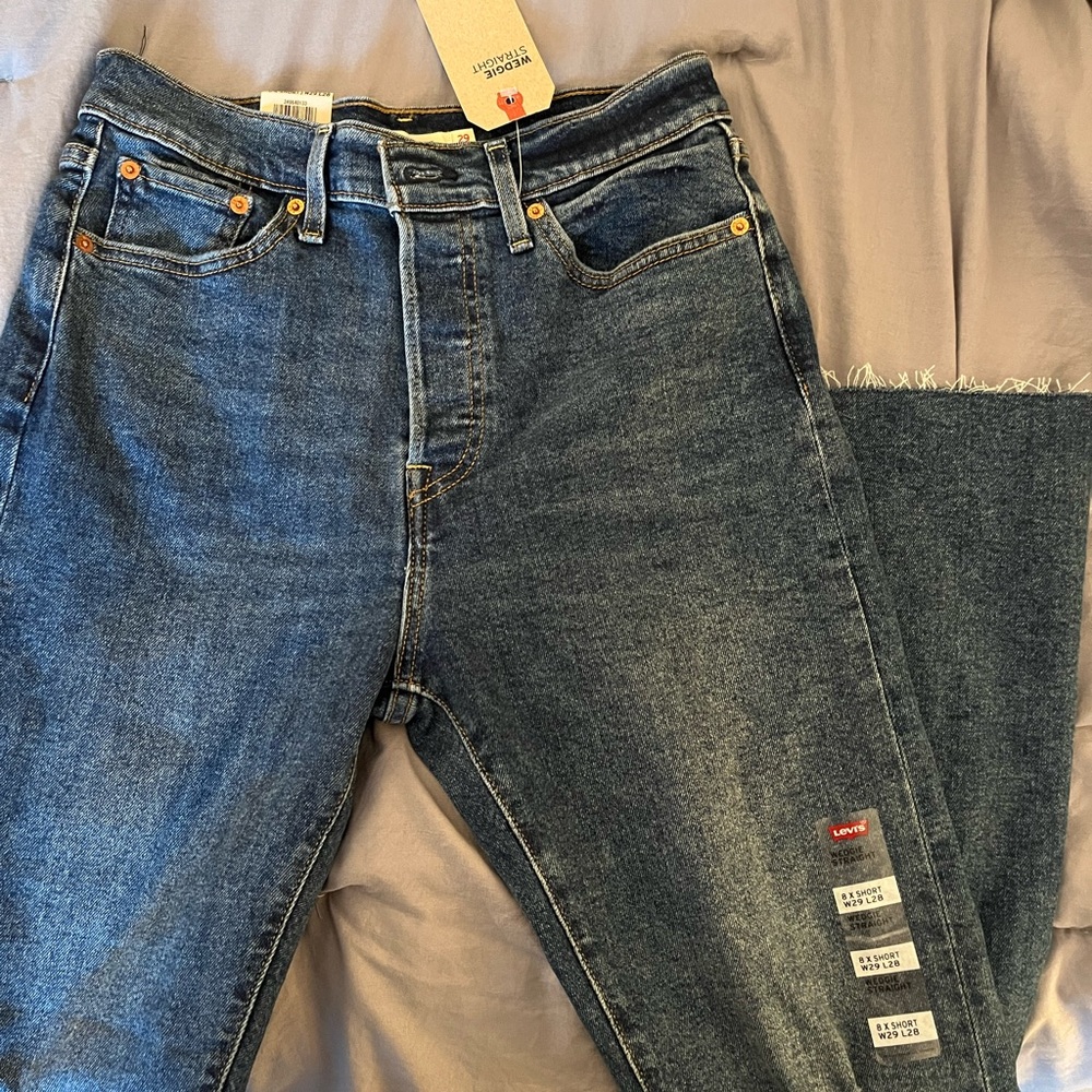 NWT Levi’s straight leg jeans